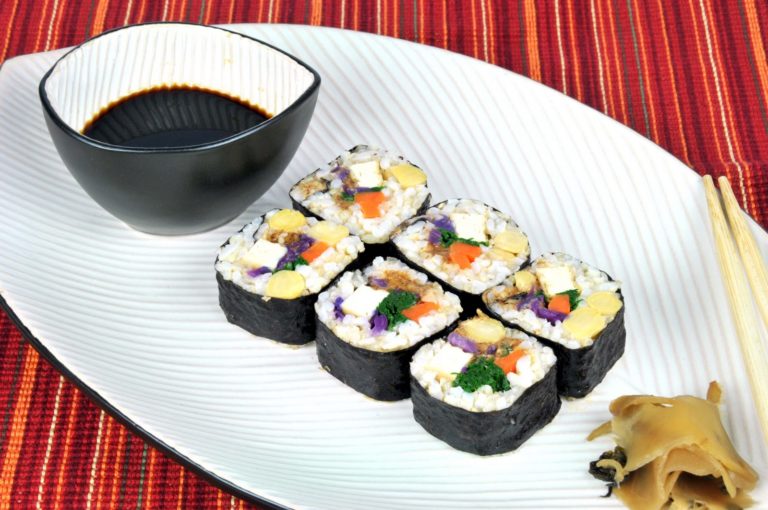Aprende a preparar Maki Sushi casero de manera facil
