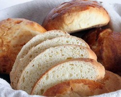 Como utilizar y aprovechar el pan en distintas comidas