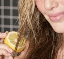 Cómo aclarar tu cabello en casa Cómo aclarar tu cabello en casa