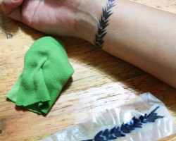 Aprender a hacer tu propio tatuaje temporal