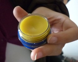 Cómo hacer un humectante para labios casero Cómo hacer un humectante para labios casero
