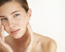 Cómo exfoliar bien el rostro