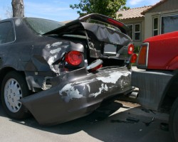 Aprende a actuar en caso de choque vehicular Aprende a actuar en caso de choque vehicular